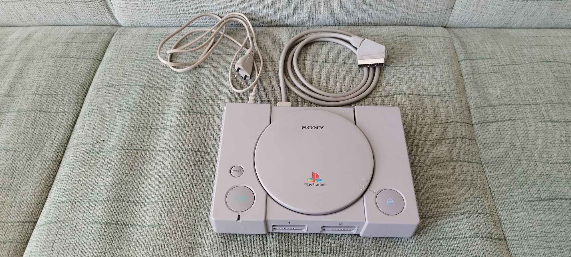 Konsola PlayStation 1 scph-5552 zestaw przewód pady kabel RGB