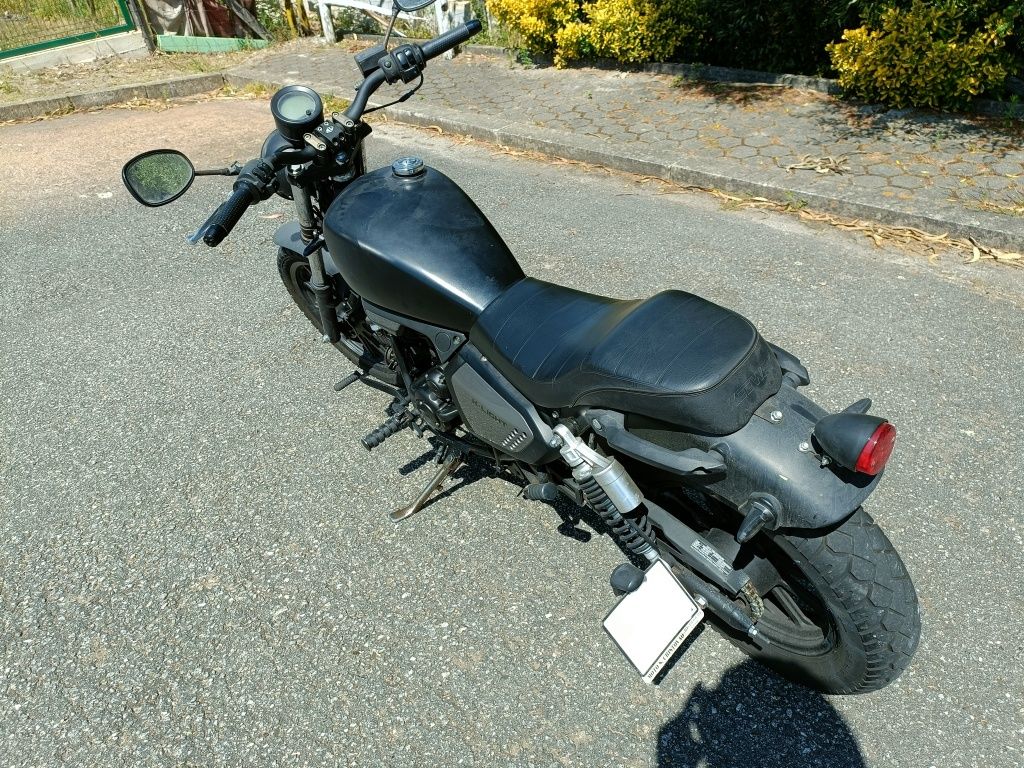Mota Keeway K-light 125cm3
