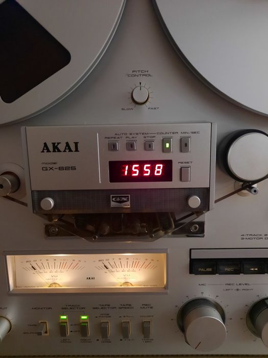Катушечный магнитофон AKAI GX 625
