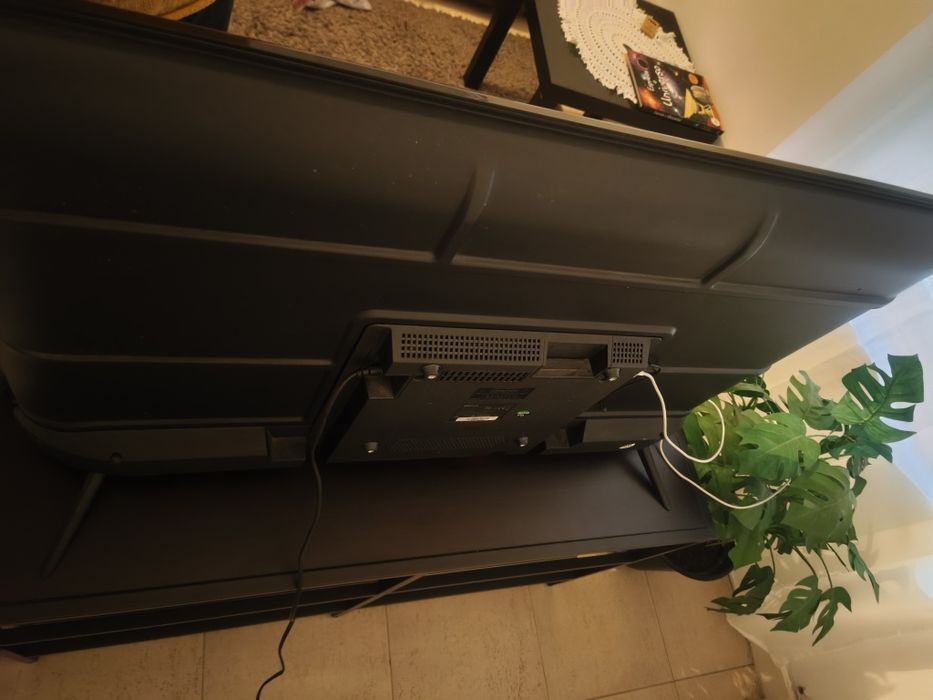 Televisão 40″ Full HD Smart TV – impecável