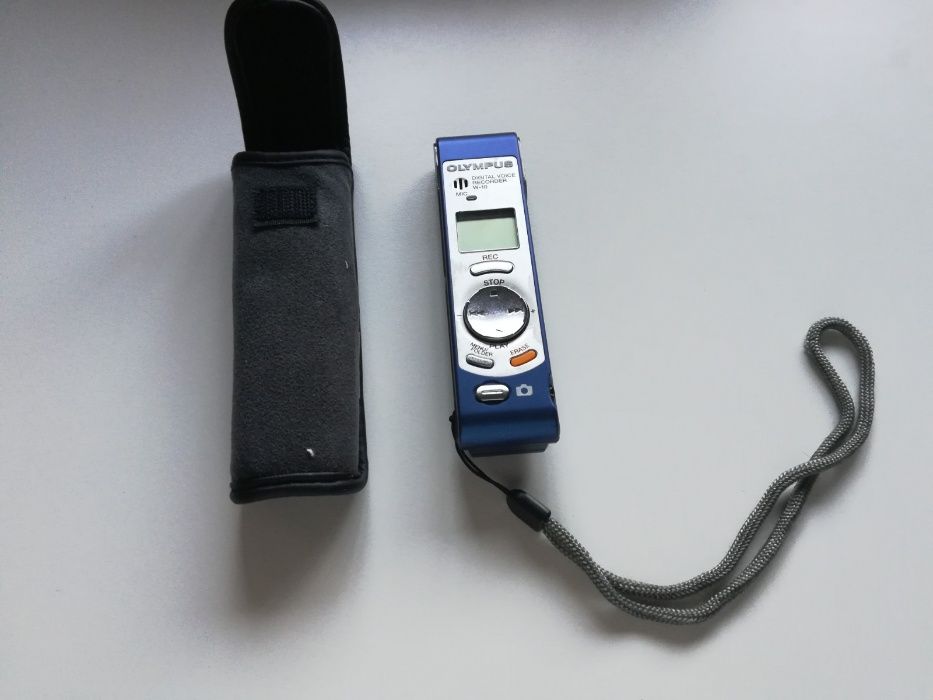 Olympus digital voice recorder W-10 (não funciona)