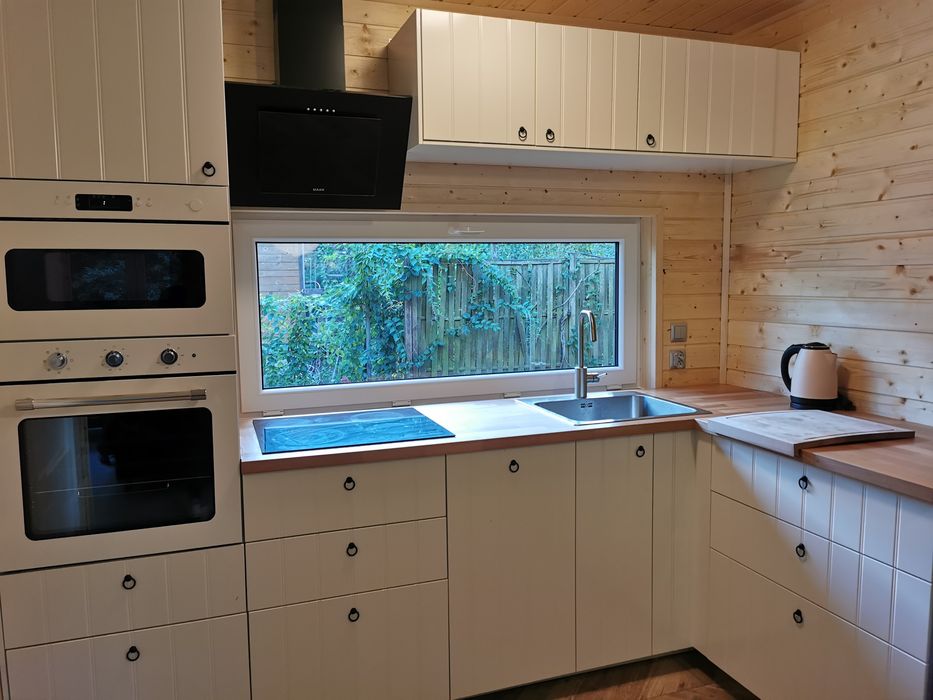 Nowy Dom nad jeziorem linia brzego ,prywatny pomost,sauna i jacuzzi