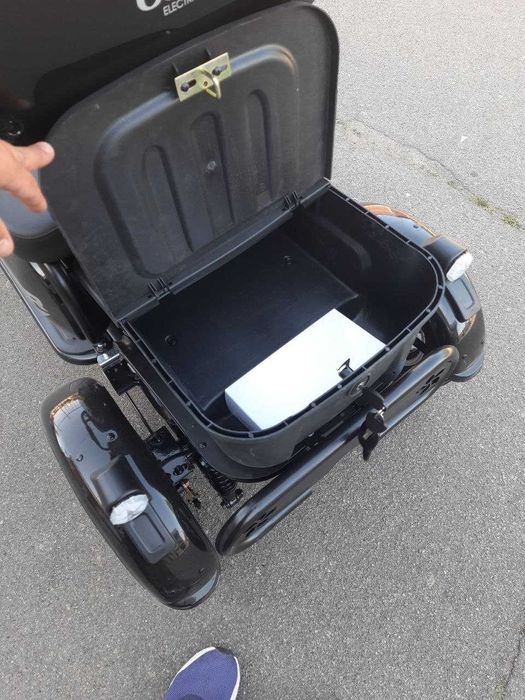 Електричний трицикл Corso Boxster " оплата частинами