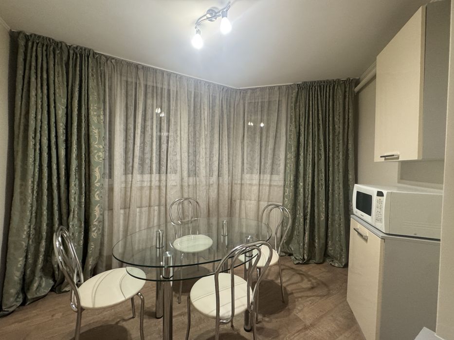 Продаж 2 кк с. Святопетрівське, вул. Теплична,38