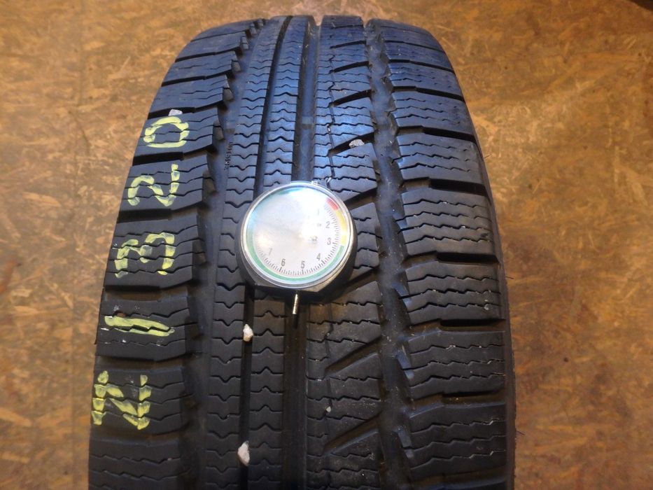 215/65r16C 215/65/16C Nokian WeatherProof C Z/320