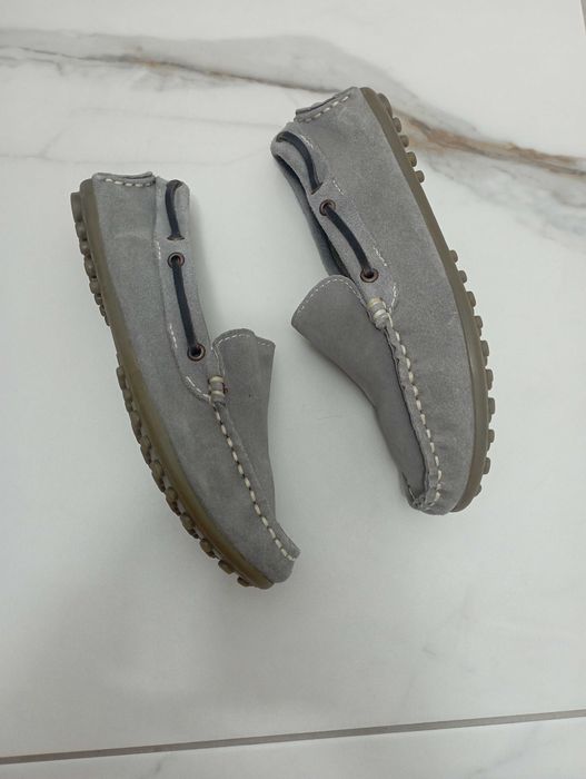 Легесенькі мокасини розмір 33, маломірить. Довжина устілки 19,5-20 см.