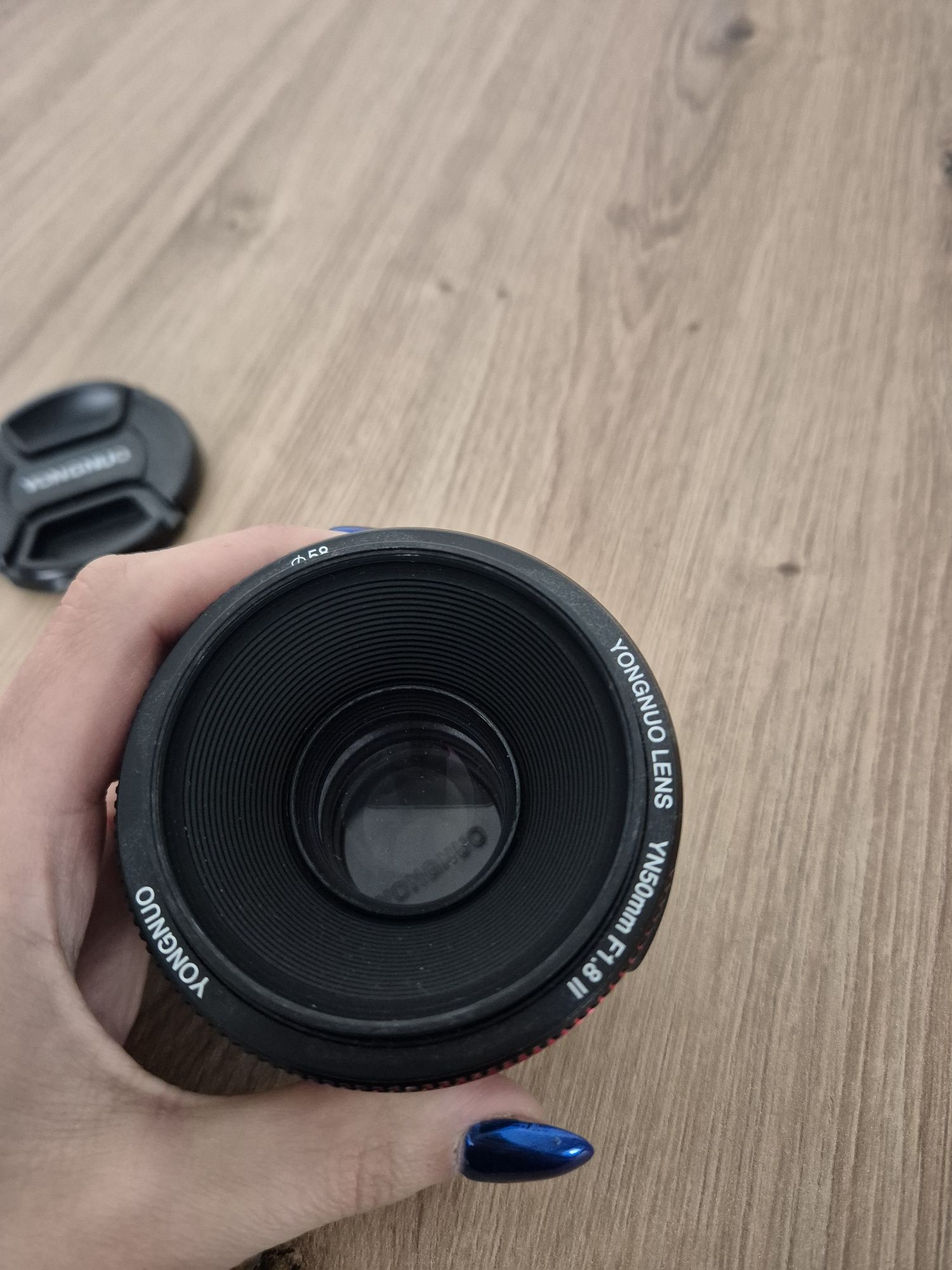 50mm f/1.8 YONGNUO