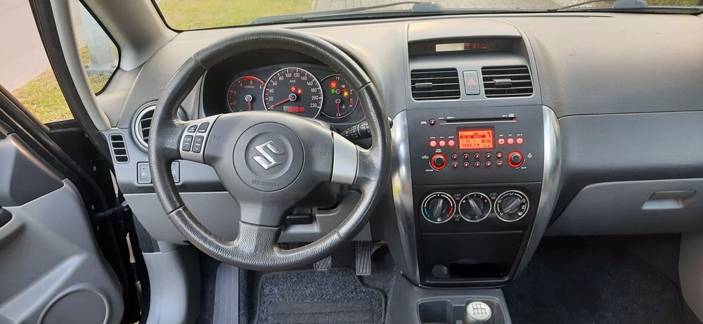 SX4 4×4,klima,navi,hak,Keyles-system,