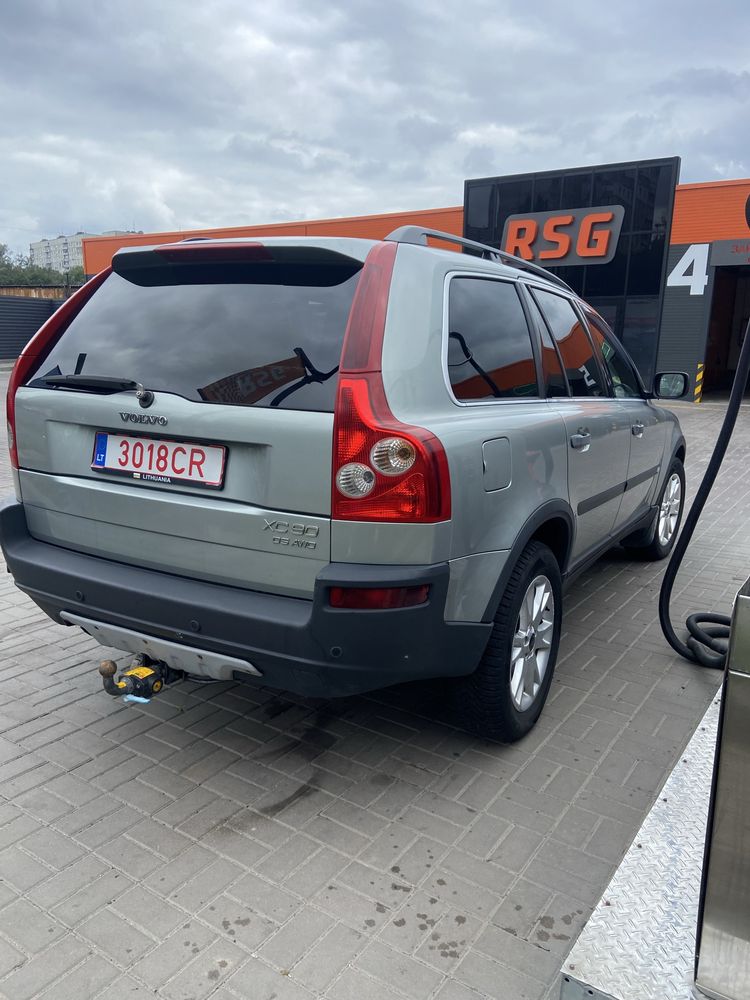Вольво ХС90 2003 рік, 2,4 дізель, автомат, 7 місць.