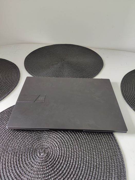 Ноутбук asus vivobook s14 OLED / i3 1220p /12 ГБ/SSD 256