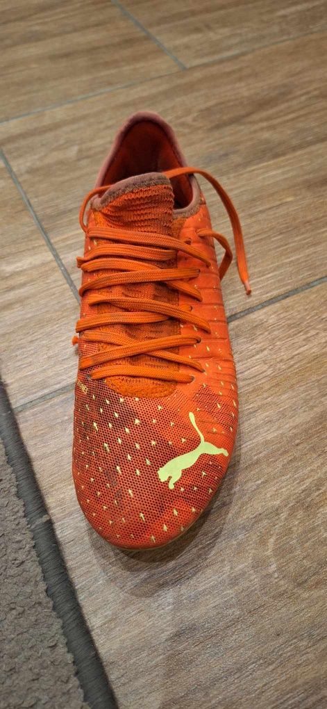 Buty piłkarskie puma future pomarańczowe