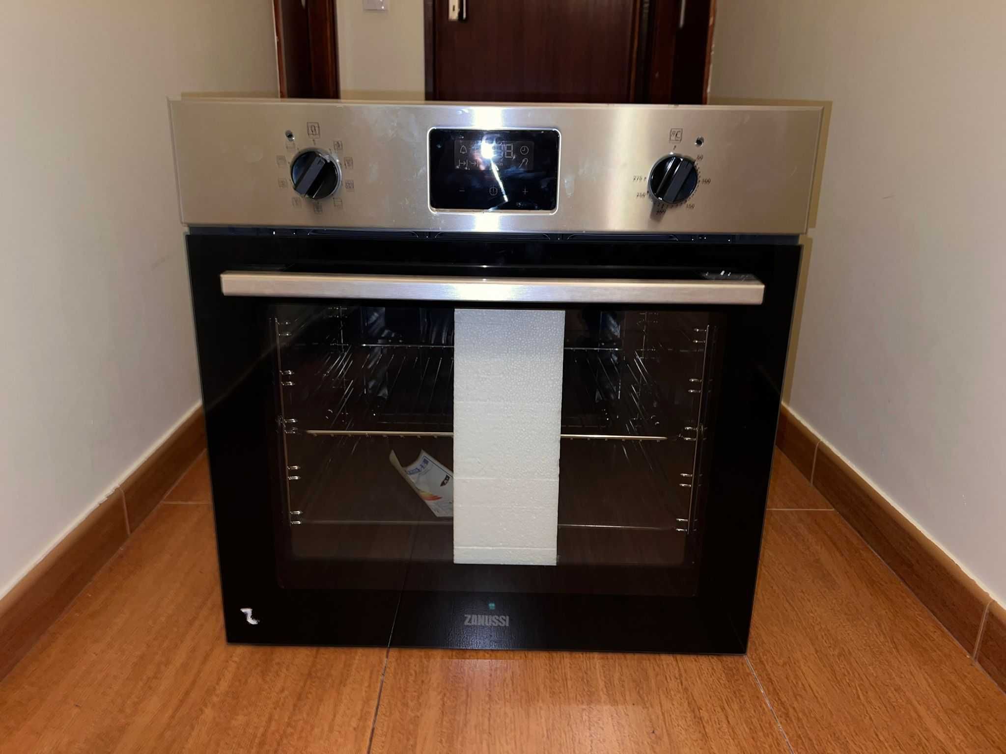 Forno Zanussi ZOHXX3X1 72L