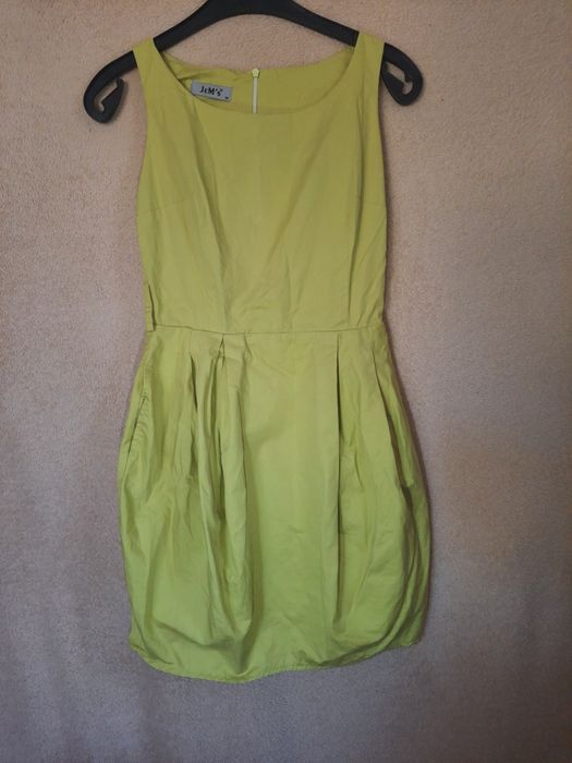 Śliczna seledynowa sukienka