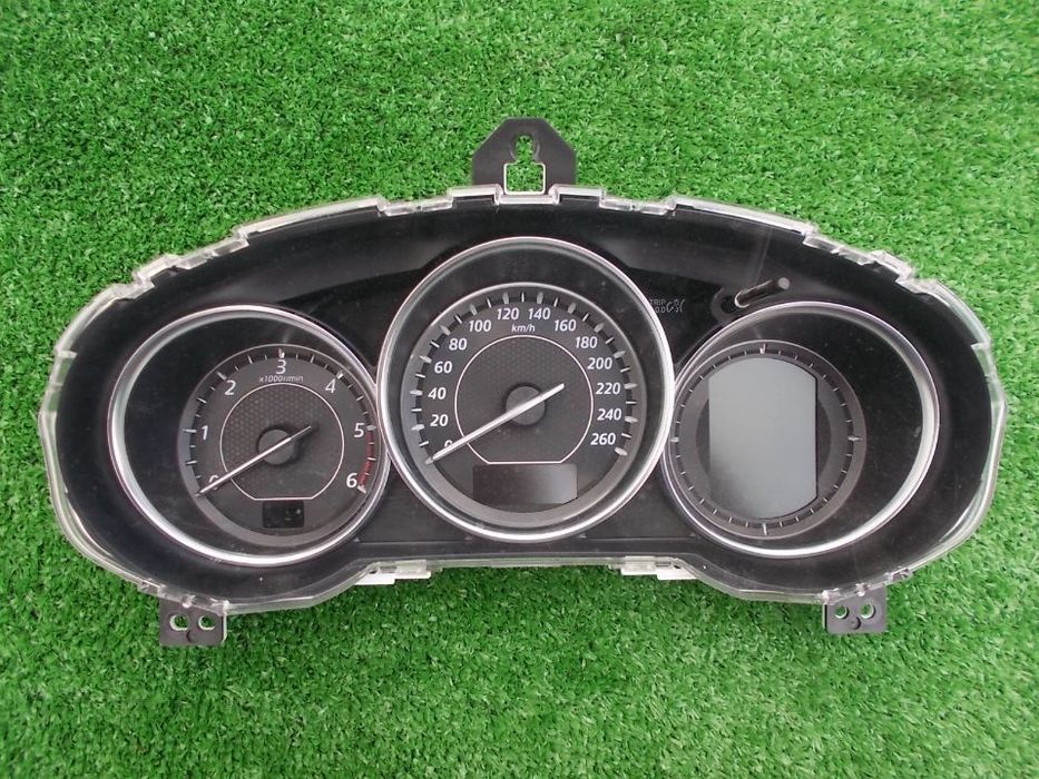 Mazda 6 GJ 2.2D automat licznik zegary 1DGHT7B europa