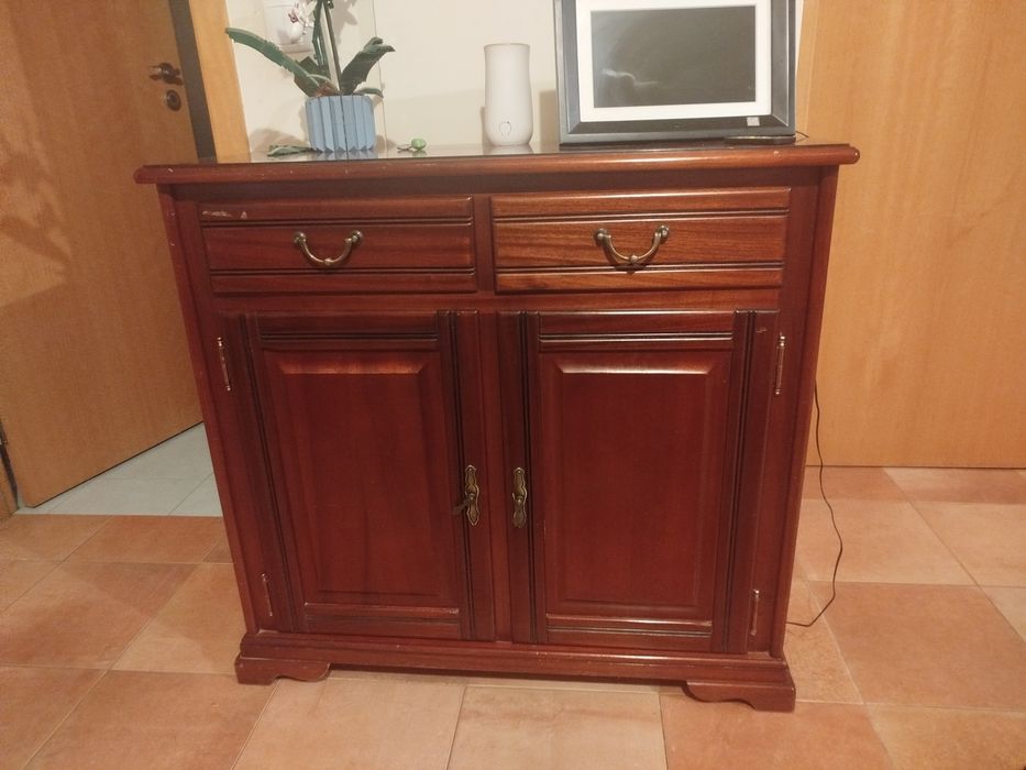 Móvel aparador clássico