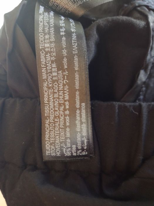 Wełniane czarne spodnie XS Massimo Dutti
