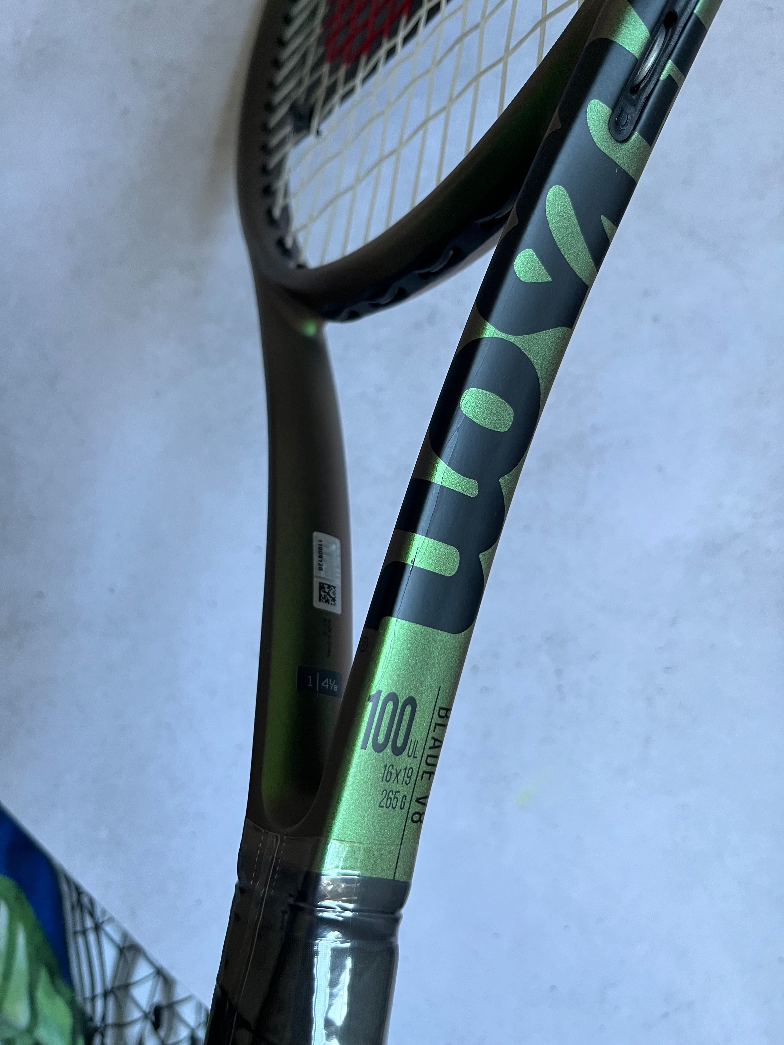 Wilson Blade 100UL v8.0