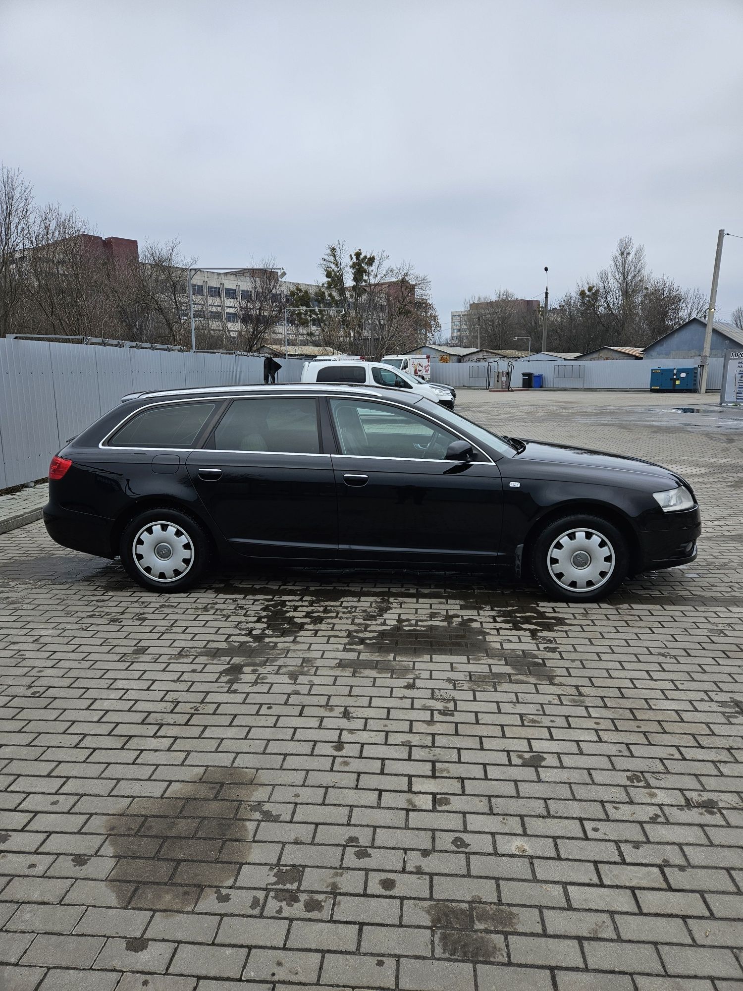 Продам AUDI A6 C6