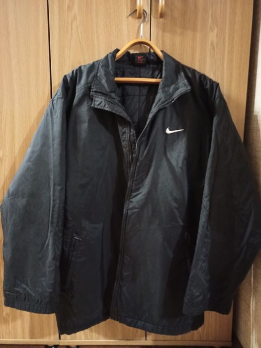Куртка Nike осінь- весна.