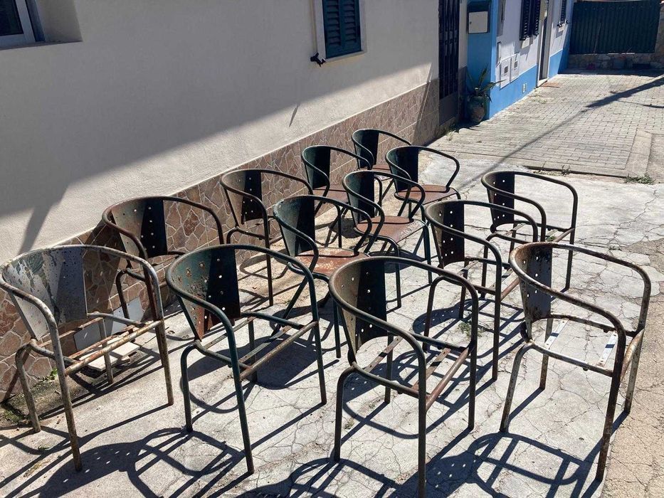 Cadeiras de esplanada antigas estilo Gonçalo