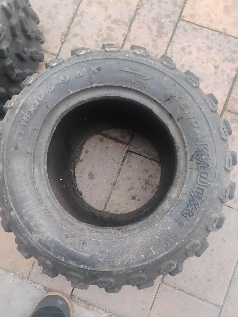 Opony quad 18x10-9