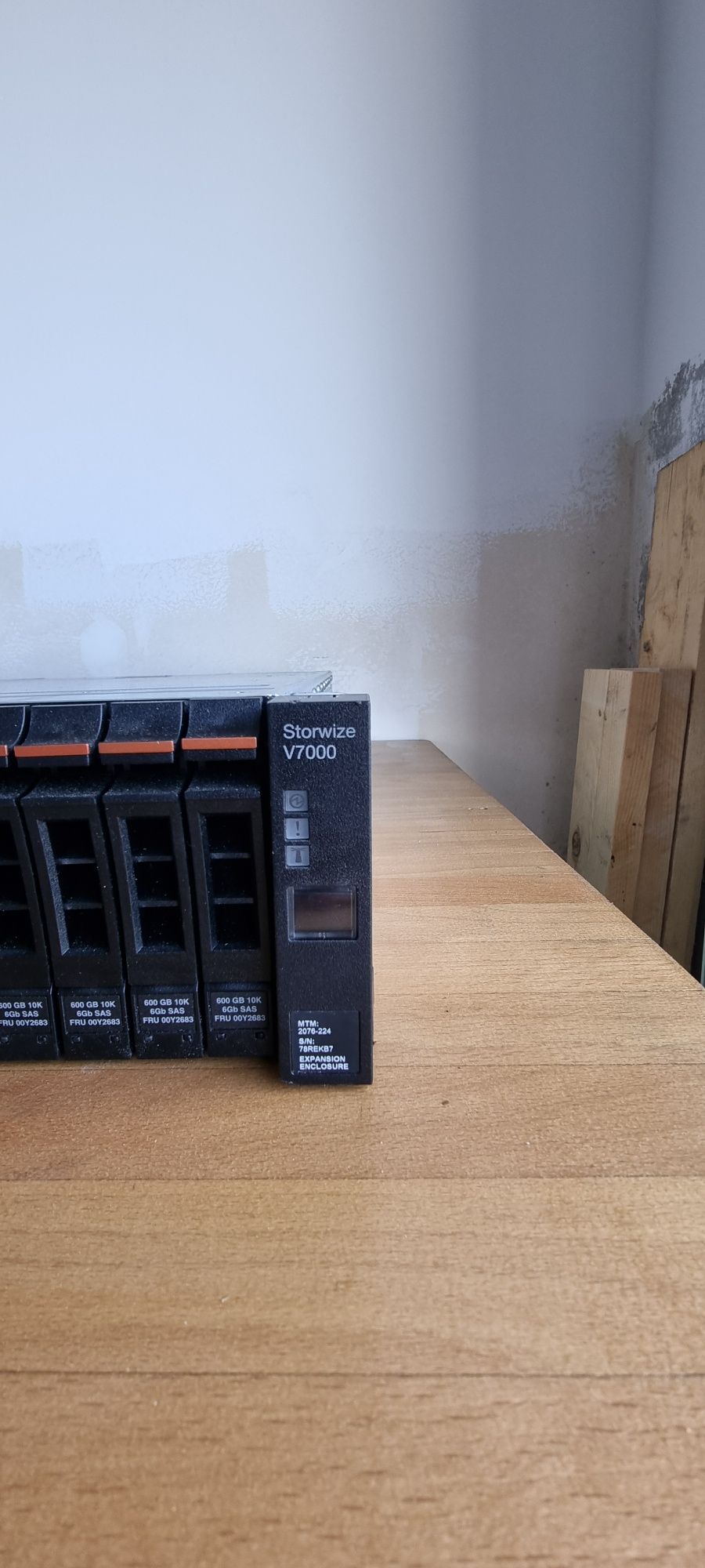 SERWER  IBM Storwize V7000 Gen1