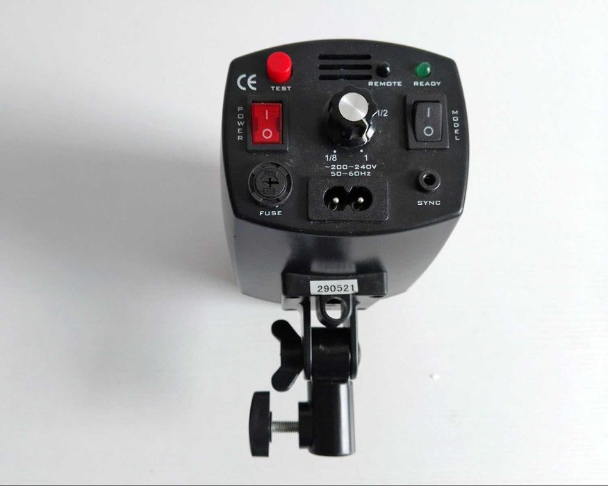 Студійний спалах Falcon SS 110B дж 38GN