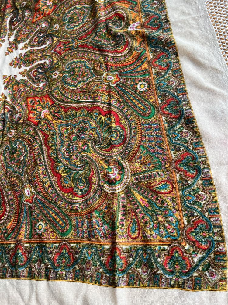 Piekny szal chustka goralska welna 135/120 cm