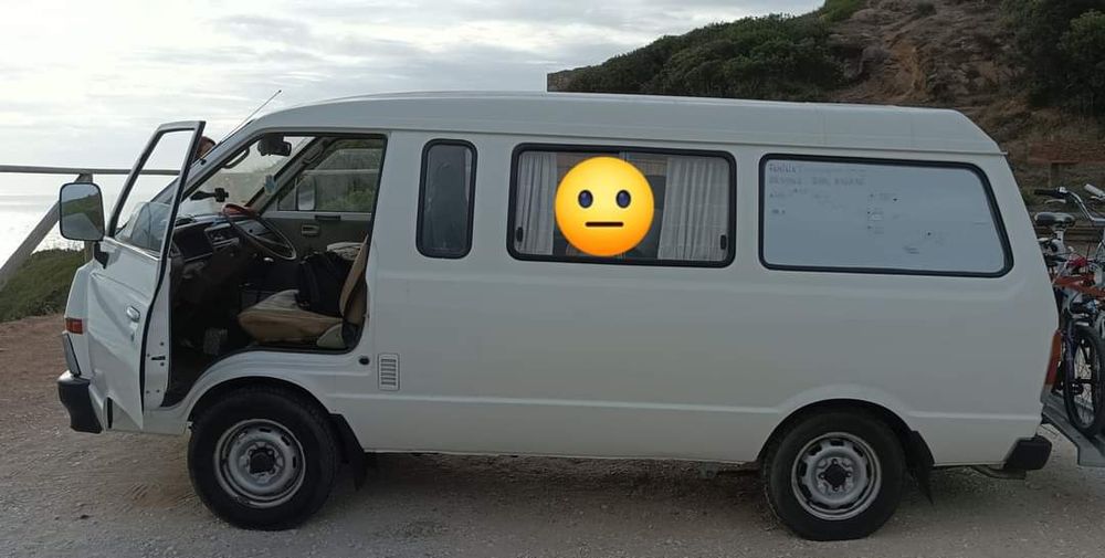 Nissan vanette mista (5 lugares)
