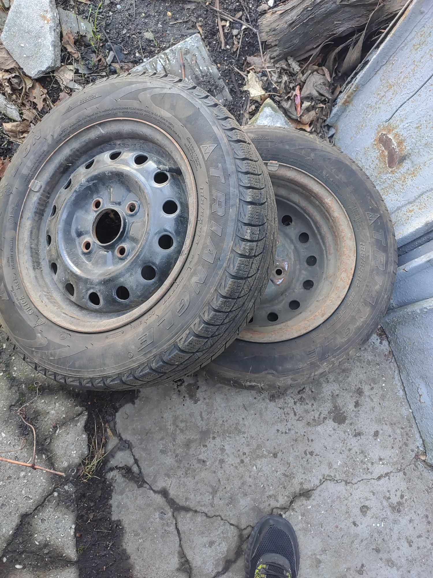 Шини 185/65r14 з дисками пара