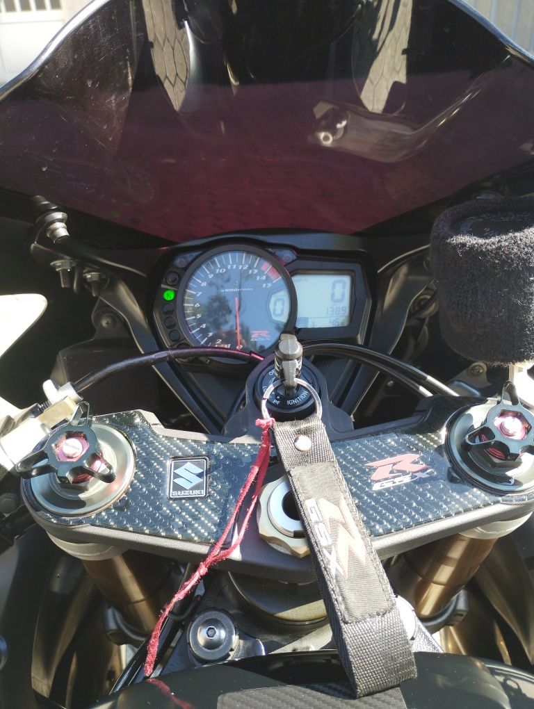 Suzuki GSXR 1000 K6