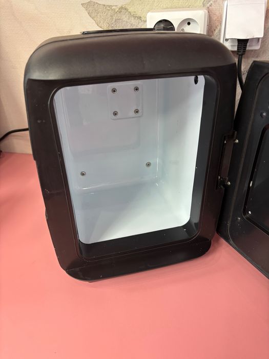 Chłodziarka / lodówka na mleko do ekspresu czarna