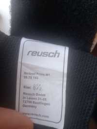 Продаю вратарские перчатки reusch 200 грн