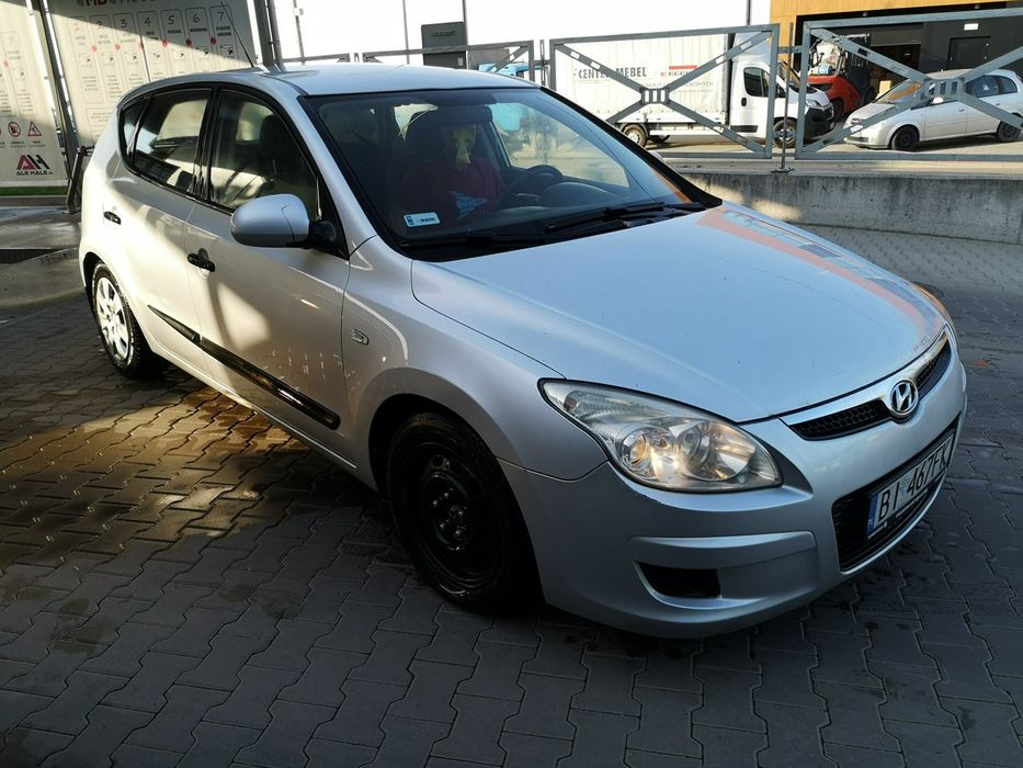Hyundai i30 1.4 LPG klima, ekonomiczny Tanie Auta SCS Białystok -