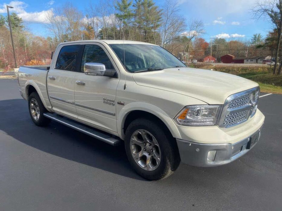 RAM 1500 Laramie Crew Cab      2018