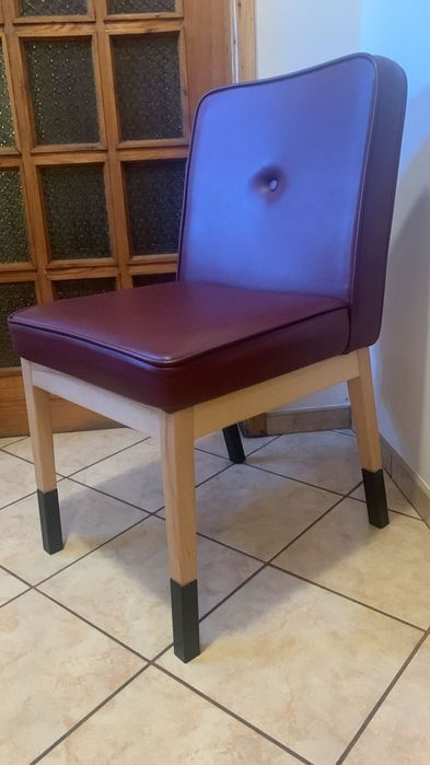 Komplet 8 krzeseł + 1 gratis