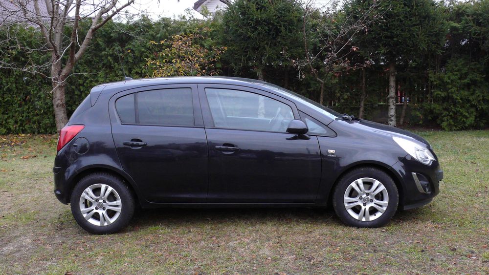 Opel Corsa  LIFT 2013r. 1,4 benzyna sprowadzony po  opłatach