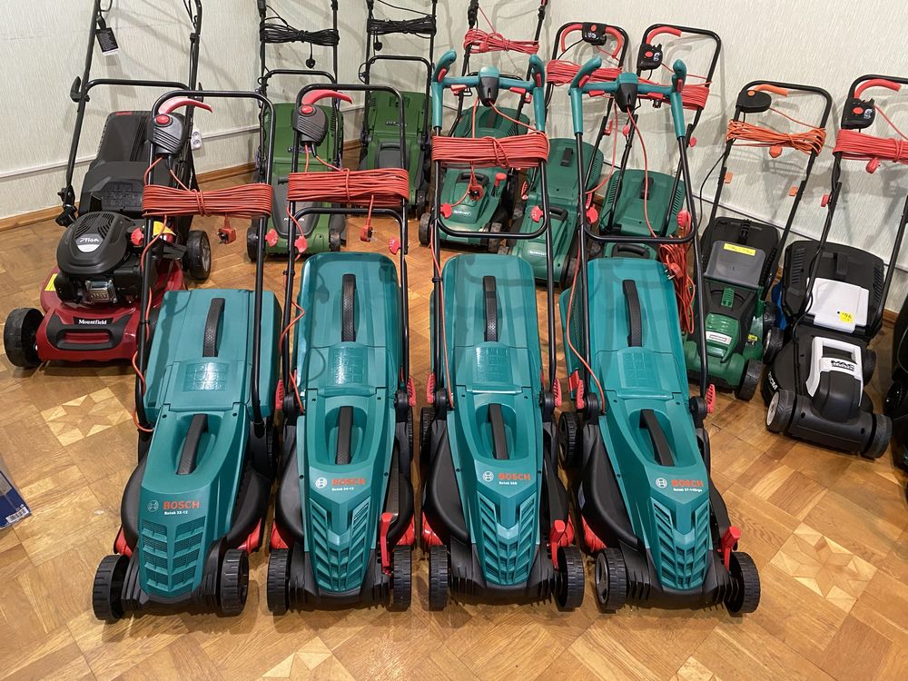 Газонокосарка BOSCH Rotak 37, 36R, 34, 32 Англія