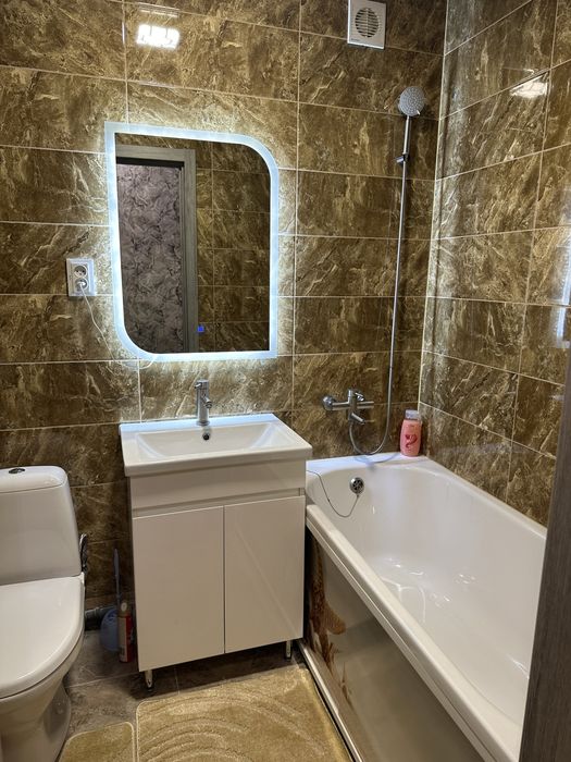 Оренда квартири подобово м. Лозова