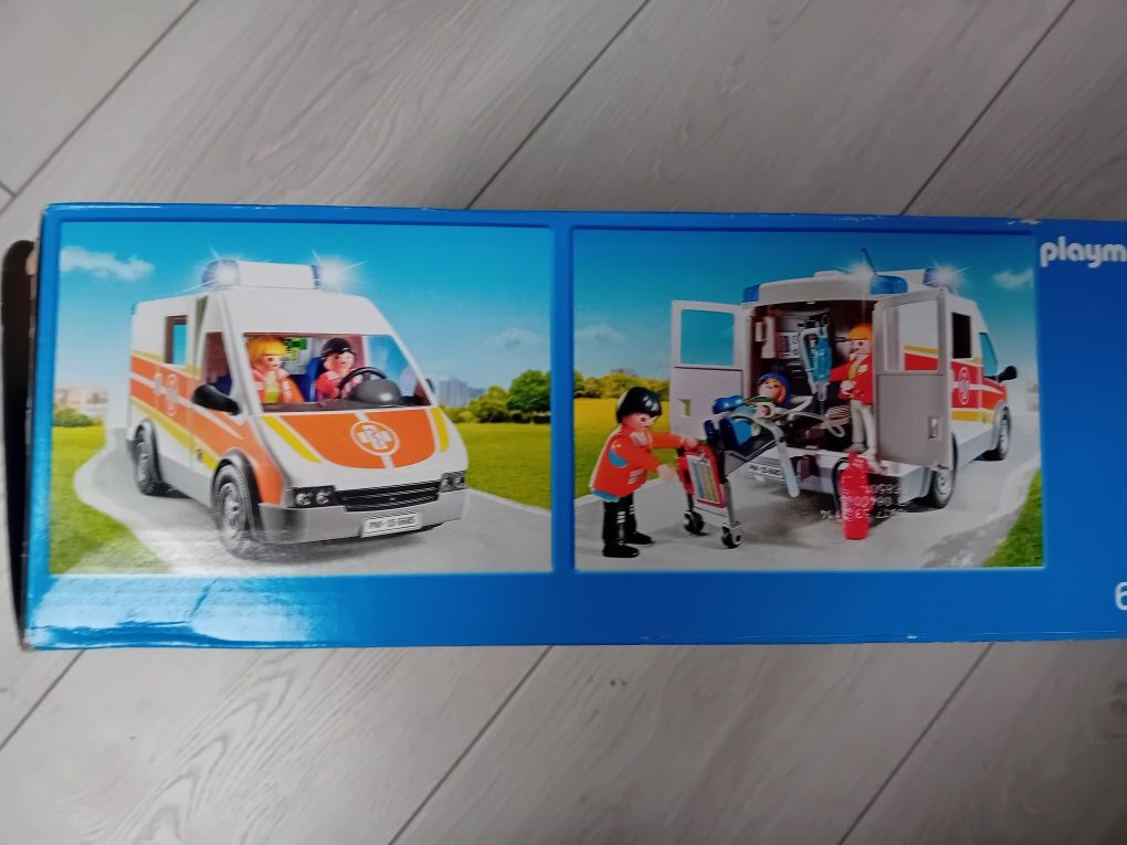 Playmobil karetka