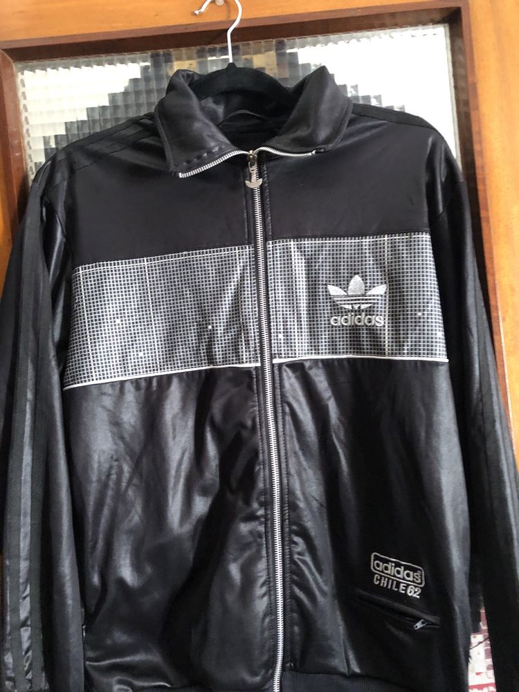 Casaco adidas cor preto