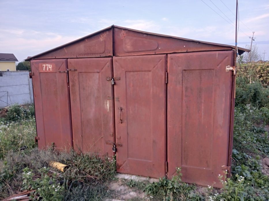 Гараж, склад, металевий.