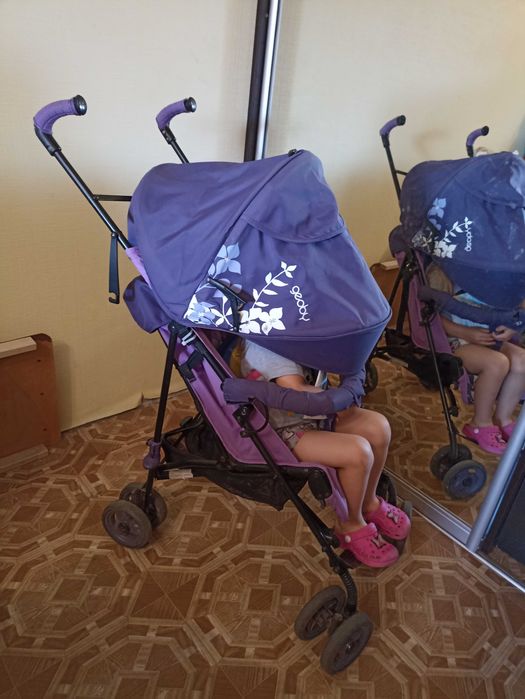 Дитячий візочок прогулянковий