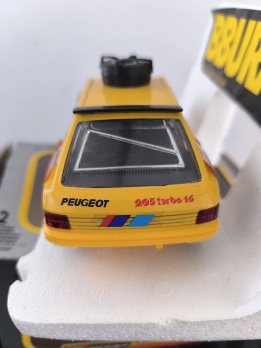 Peugeot 205 Safari - Bburago