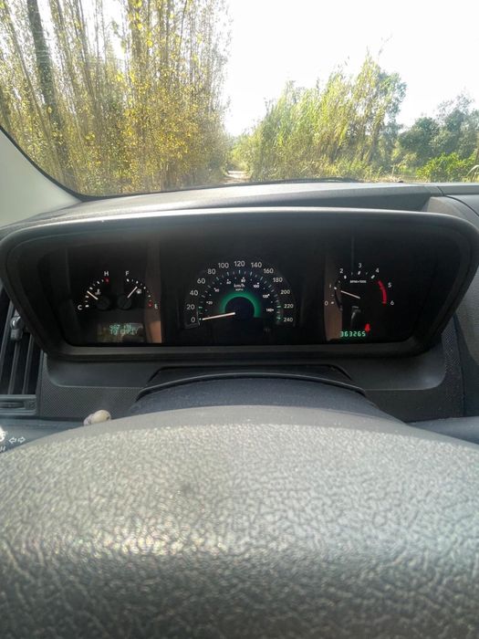 Dodge usado de dezembro 2010 em bom estado