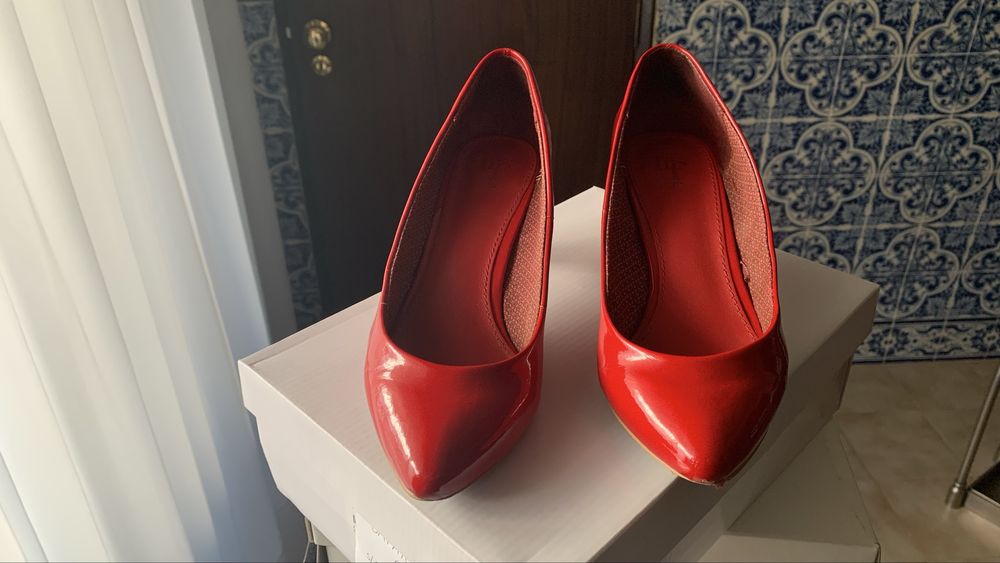 Lote de sapatos vermelho salto 38
