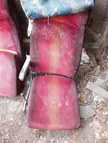 Кресла сидушки спинки мягкие от автобуса Karosa