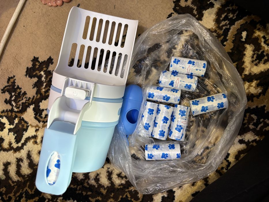 Савок контейнер для котячого туалету.