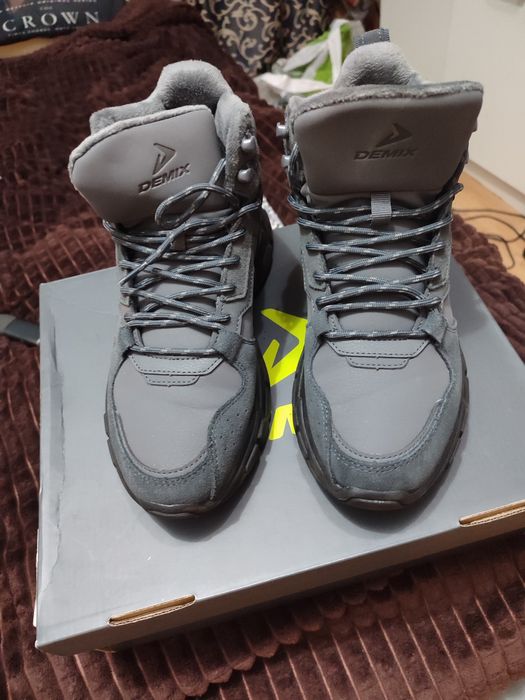 Кросівки  жіночі Demex зима