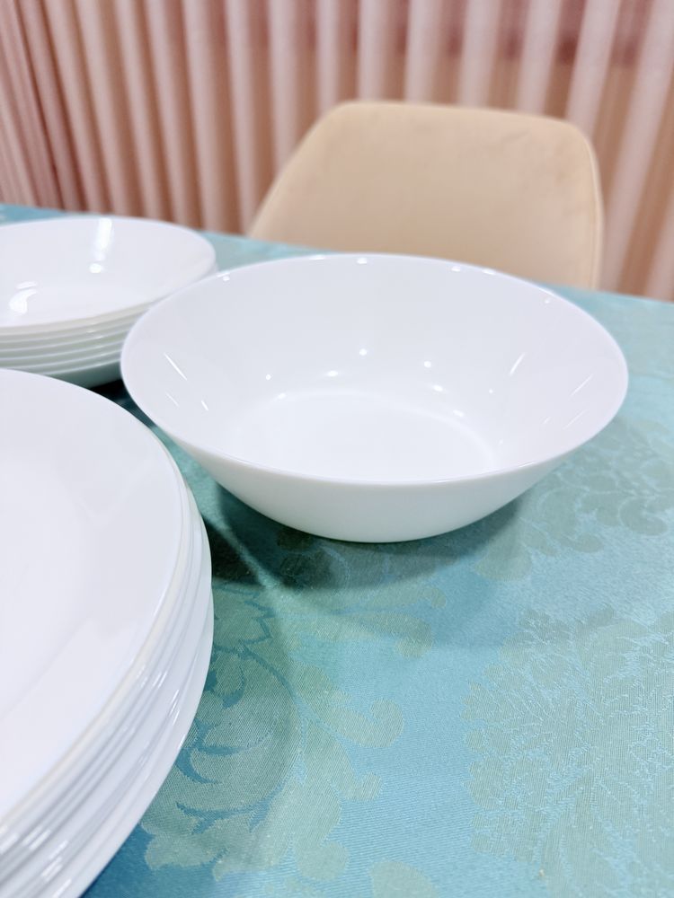 Conjunto 31 peças: pratos ladeiros / sopa / sobremesa + saladeira